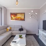 בית הארחה Guestready - Private Terrace